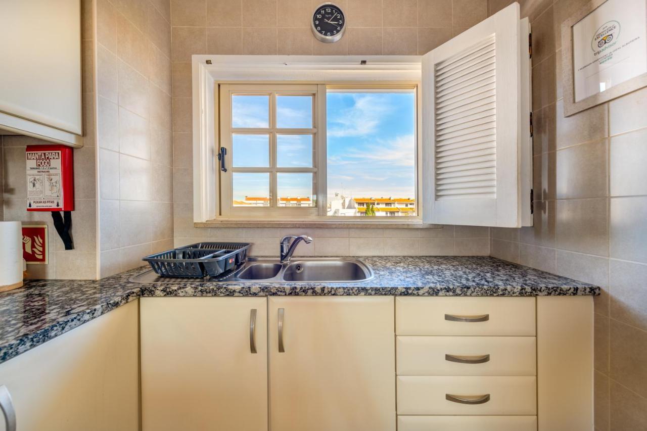 Algarsun - Idealy Situated Holiday Apartment With All Modern Comfort Albufeira Kültér fotó