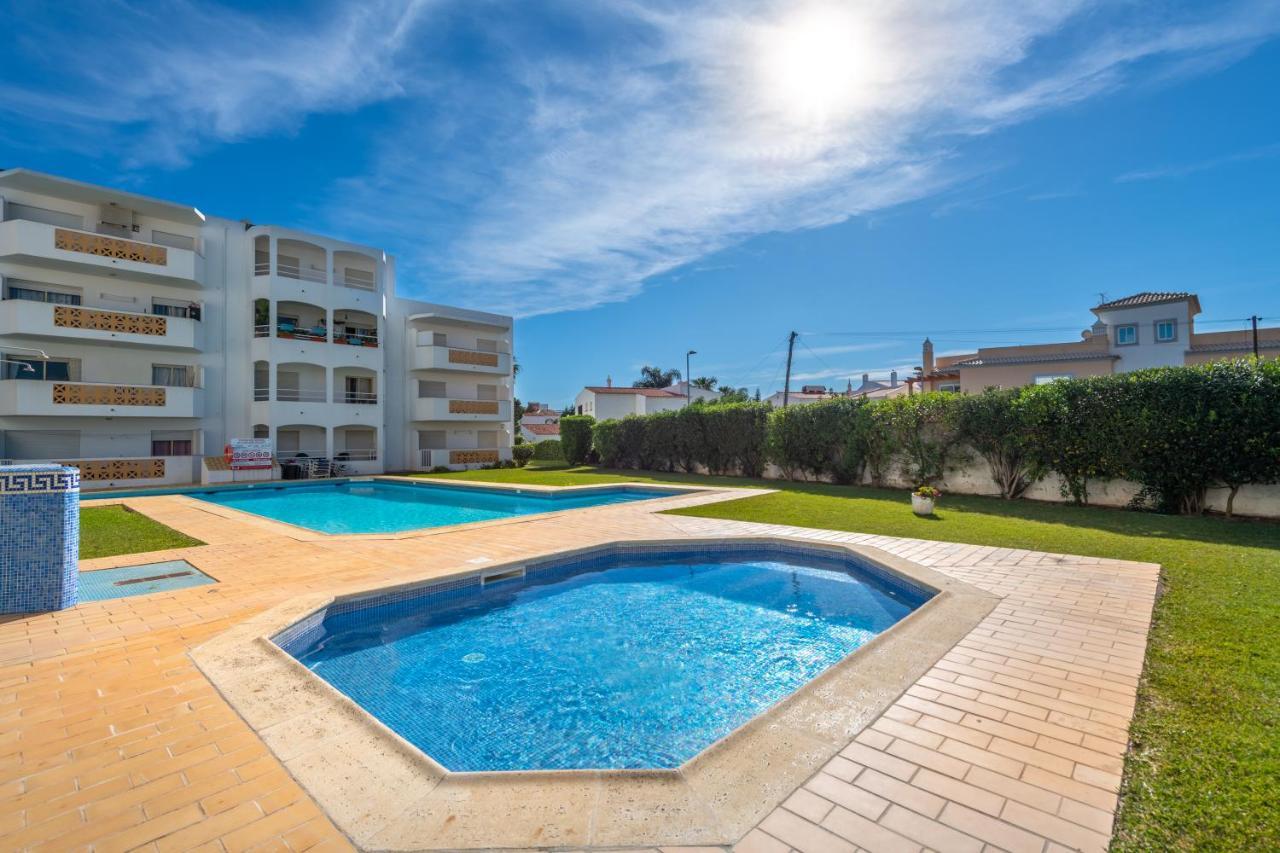 Algarsun - Idealy Situated Holiday Apartment With All Modern Comfort Albufeira Kültér fotó